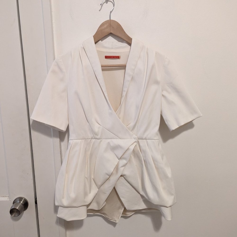 Alice + Olivia White Short Sleeve Peplum Wrap Blazer - Picture 4 of 16